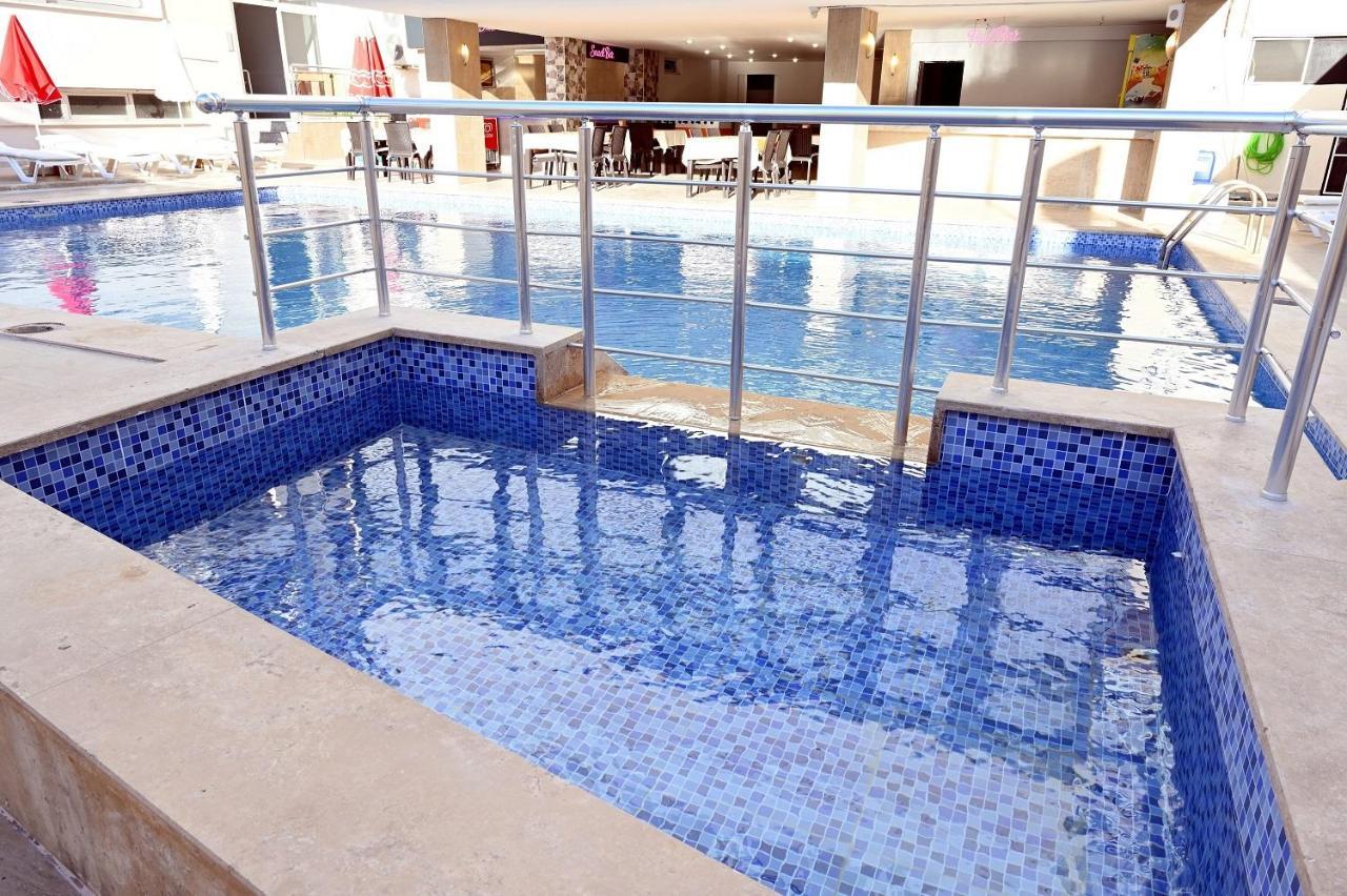 Roxx Royal Hotel Kusadasi Luaran gambar